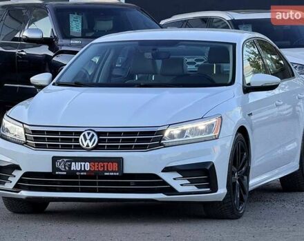 Білий Фольксваген Пассат, об'ємом двигуна 2 л та пробігом 145 тис. км за 18500 $, фото 3 на Automoto.ua