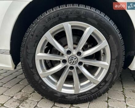 Белый Фольксваген Пассат, объемом двигателя 1.98 л и пробегом 102 тыс. км за 24000 $, фото 4 на Automoto.ua