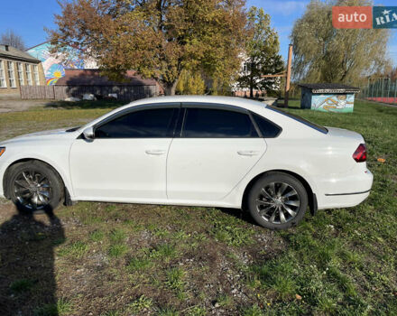 Белый Фольксваген Пассат, объемом двигателя 2 л и пробегом 132 тыс. км за 13200 $, фото 3 на Automoto.ua