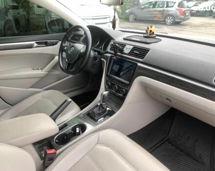 Білий Фольксваген Пассат, об'ємом двигуна 2 л та пробігом 152 тис. км за 16490 $, фото 29 на Automoto.ua