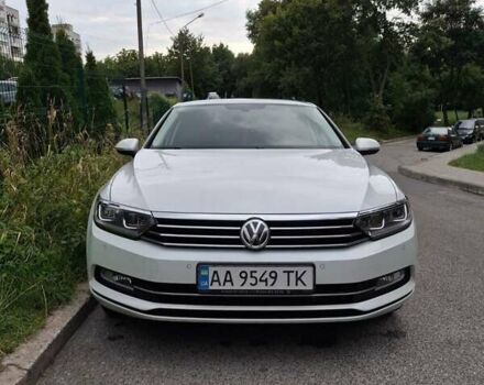 Белый Фольксваген Пассат, объемом двигателя 1.8 л и пробегом 82 тыс. км за 21700 $, фото 6 на Automoto.ua