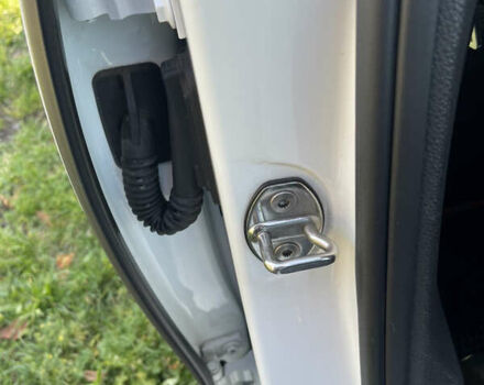 Белый Фольксваген Пассат, объемом двигателя 2 л и пробегом 132 тыс. км за 13200 $, фото 28 на Automoto.ua