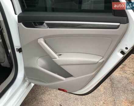 Білий Фольксваген Пассат, об'ємом двигуна 2 л та пробігом 152 тис. км за 16690 $, фото 19 на Automoto.ua