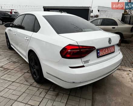 Белый Фольксваген Пассат, объемом двигателя 2 л и пробегом 70 тыс. км за 11999 $, фото 2 на Automoto.ua