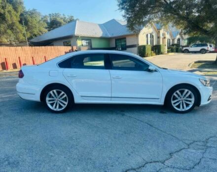 Білий Фольксваген Пассат, об'ємом двигуна 2 л та пробігом 44 тис. км за 10400 $, фото 7 на Automoto.ua