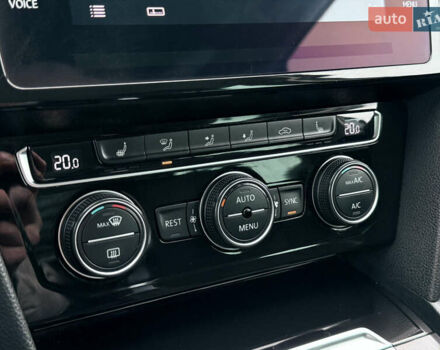 Белый Фольксваген Пассат, объемом двигателя 2 л и пробегом 198 тыс. км за 18950 $, фото 94 на Automoto.ua