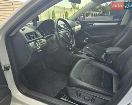 Білий Фольксваген Пассат, об'ємом двигуна 1.98 л та пробігом 127 тис. км за 15300 $, фото 10 на Automoto.ua