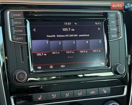 Білий Фольксваген Пассат, об'ємом двигуна 2 л та пробігом 145 тис. км за 18500 $, фото 32 на Automoto.ua