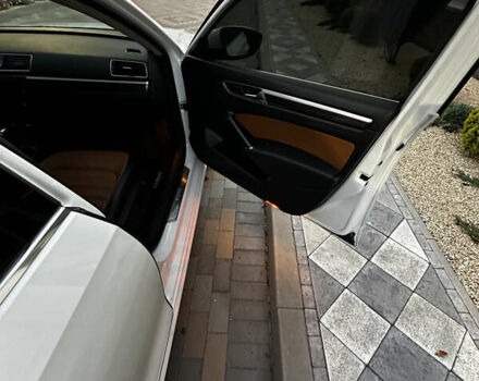 Белый Фольксваген Пассат, объемом двигателя 2 л и пробегом 54 тыс. км за 24350 $, фото 17 на Automoto.ua