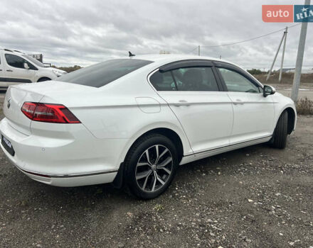 Белый Фольксваген Пассат, объемом двигателя 2 л и пробегом 120 тыс. км за 22000 $, фото 2 на Automoto.ua