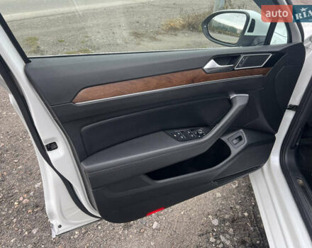 Белый Фольксваген Пассат, объемом двигателя 2 л и пробегом 120 тыс. км за 22000 $, фото 17 на Automoto.ua