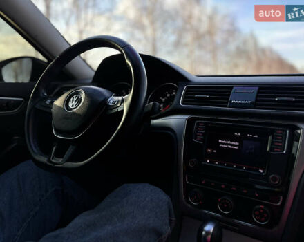 Белый Фольксваген Пассат, объемом двигателя 1.98 л и пробегом 121 тыс. км за 13700 $, фото 5 на Automoto.ua