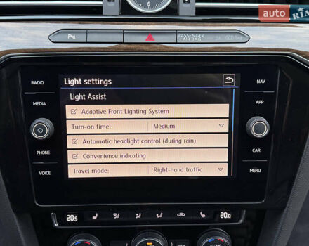 Белый Фольксваген Пассат, объемом двигателя 1.97 л и пробегом 98 тыс. км за 21500 $, фото 49 на Automoto.ua