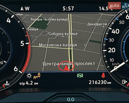 Белый Фольксваген Пассат, объемом двигателя 2 л и пробегом 216 тыс. км за 18999 $, фото 25 на Automoto.ua