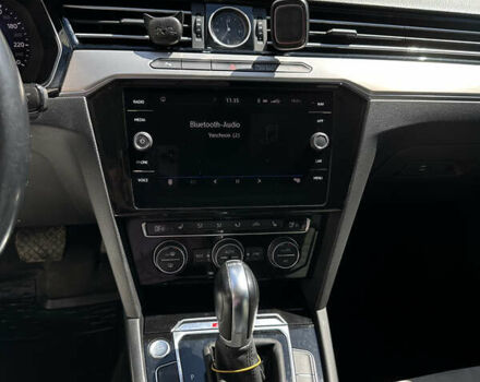 Білий Фольксваген Пассат, об'ємом двигуна 2 л та пробігом 203 тис. км за 21500 $, фото 12 на Automoto.ua