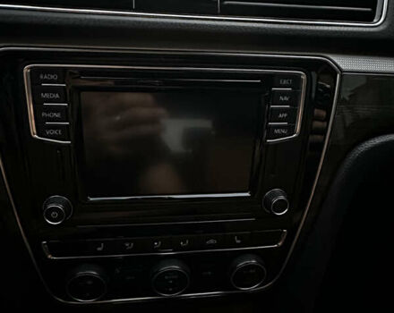 Белый Фольксваген Пассат, объемом двигателя 2 л и пробегом 54 тыс. км за 24350 $, фото 25 на Automoto.ua