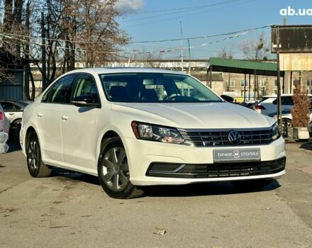 Белый Фольксваген Пассат, объемом двигателя 2 л и пробегом 176 тыс. км за 12500 $, фото 6 на Automoto.ua