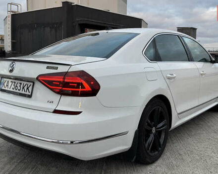 Белый Фольксваген Пассат, объемом двигателя 1.98 л и пробегом 134 тыс. км за 15900 $, фото 5 на Automoto.ua