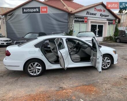 Білий Фольксваген Пассат, об'ємом двигуна 2 л та пробігом 152 тис. км за 16690 $, фото 13 на Automoto.ua