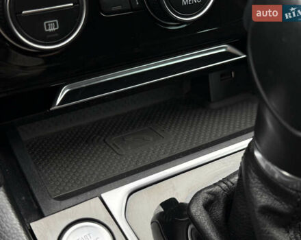 Белый Фольксваген Пассат, объемом двигателя 2 л и пробегом 198 тыс. км за 18950 $, фото 104 на Automoto.ua