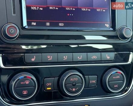 Білий Фольксваген Пассат, об'ємом двигуна 2 л та пробігом 145 тис. км за 18500 $, фото 33 на Automoto.ua