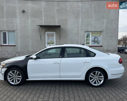 Белый Фольксваген Пассат, объемом двигателя 2 л и пробегом 214 тыс. км за 10800 $, фото 7 на Automoto.ua