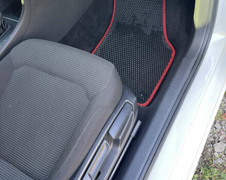 Белый Фольксваген Пассат, объемом двигателя 2 л и пробегом 132 тыс. км за 13200 $, фото 25 на Automoto.ua