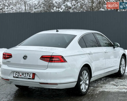 Белый Фольксваген Пассат, объемом двигателя 2 л и пробегом 198 тыс. км за 18950 $, фото 49 на Automoto.ua