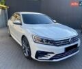 Белый Фольксваген Пассат, объемом двигателя 2 л и пробегом 70 тыс. км за 14000 $, фото 1 на Automoto.ua