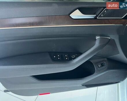 Белый Фольксваген Пассат, объемом двигателя 2 л и пробегом 134 тыс. км за 25500 $, фото 10 на Automoto.ua