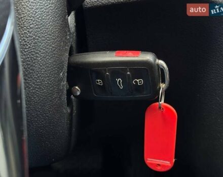 Белый Фольксваген Пассат, объемом двигателя 2 л и пробегом 90 тыс. км за 12800 $, фото 43 на Automoto.ua