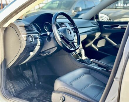 Белый Фольксваген Пассат, объемом двигателя 2 л и пробегом 176 тыс. км за 12500 $, фото 10 на Automoto.ua