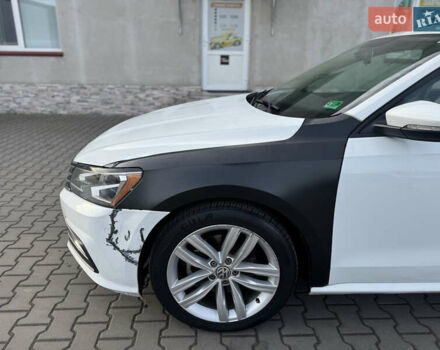 Белый Фольксваген Пассат, объемом двигателя 2 л и пробегом 214 тыс. км за 10800 $, фото 8 на Automoto.ua