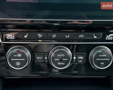 Белый Фольксваген Пассат, объемом двигателя 2 л и пробегом 198 тыс. км за 18950 $, фото 96 на Automoto.ua