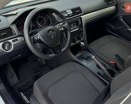 Белый Фольксваген Пассат, объемом двигателя 2 л и пробегом 90 тыс. км за 12800 $, фото 35 на Automoto.ua