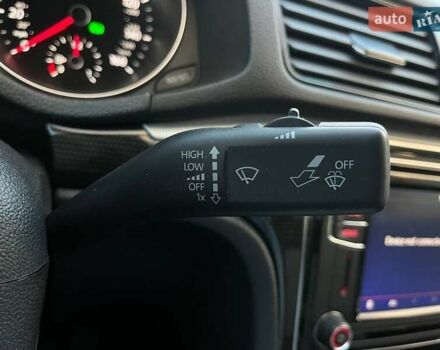 Білий Фольксваген Пассат, об'ємом двигуна 3.6 л та пробігом 72 тис. км за 17490 $, фото 24 на Automoto.ua