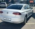 Белый Фольксваген Пассат, объемом двигателя 1.97 л и пробегом 177 тыс. км за 23500 $, фото 4 на Automoto.ua