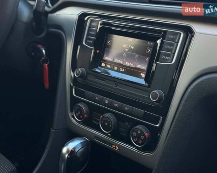 Белый Фольксваген Пассат, объемом двигателя 2 л и пробегом 90 тыс. км за 12800 $, фото 78 на Automoto.ua