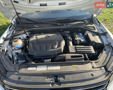 Белый Фольксваген Пассат, объемом двигателя 2 л и пробегом 132 тыс. км за 13200 $, фото 29 на Automoto.ua