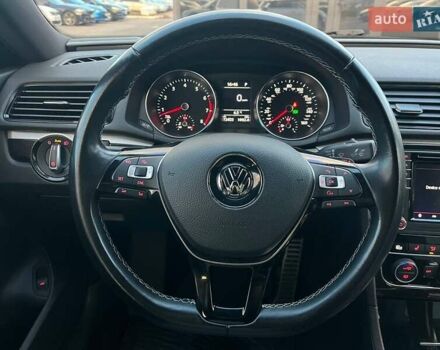 Білий Фольксваген Пассат, об'ємом двигуна 3.6 л та пробігом 72 тис. км за 17490 $, фото 14 на Automoto.ua