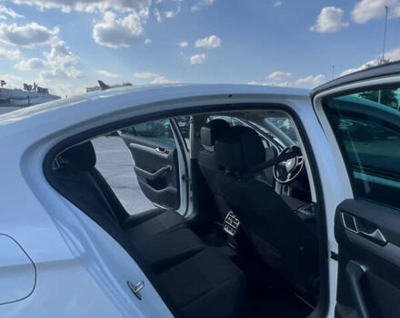 Белый Фольксваген Пассат, объемом двигателя 1.97 л и пробегом 197 тыс. км за 20999 $, фото 9 на Automoto.ua