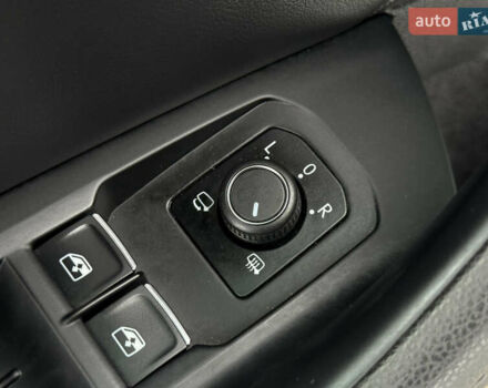 Белый Фольксваген Пассат, объемом двигателя 2 л и пробегом 198 тыс. км за 18950 $, фото 65 на Automoto.ua