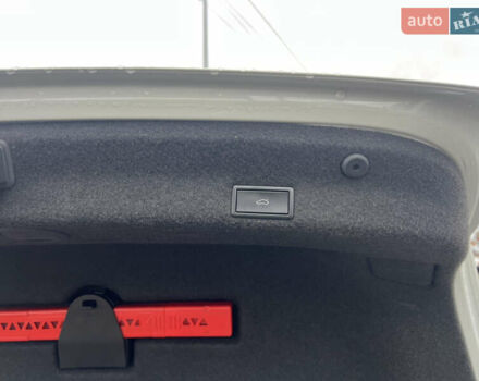 Белый Фольксваген Пассат, объемом двигателя 2 л и пробегом 120 тыс. км за 22000 $, фото 23 на Automoto.ua