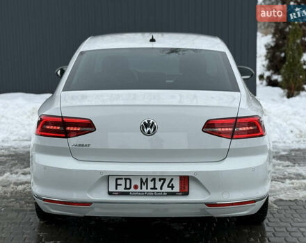 Белый Фольксваген Пассат, объемом двигателя 2 л и пробегом 198 тыс. км за 18950 $, фото 44 на Automoto.ua