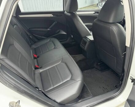 Білий Фольксваген Пассат, об'ємом двигуна 2 л та пробігом 70 тис. км за 11999 $, фото 12 на Automoto.ua