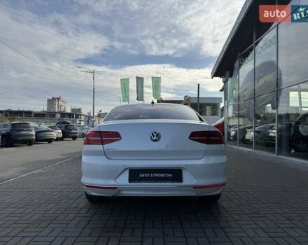Белый Фольксваген Пассат, объемом двигателя 1.97 л и пробегом 220 тыс. км за 21990 $, фото 5 на Automoto.ua