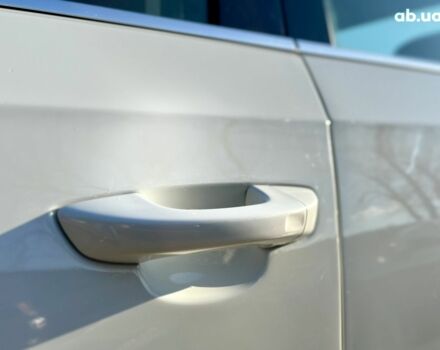 Белый Фольксваген Пассат, объемом двигателя 2 л и пробегом 176 тыс. км за 12500 $, фото 9 на Automoto.ua