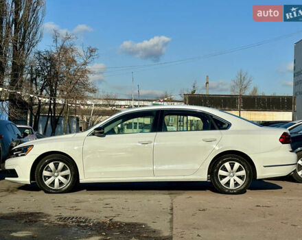 Білий Фольксваген Пассат, об'ємом двигуна 2 л та пробігом 176 тис. км за 12500 $, фото 1 на Automoto.ua