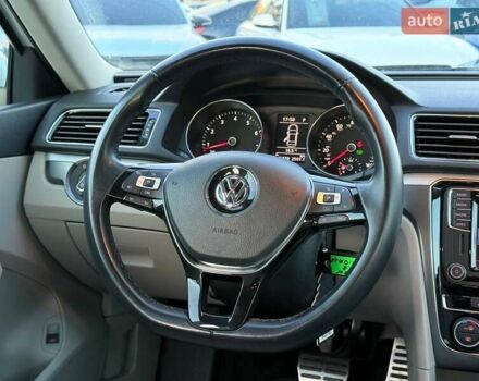 Білий Фольксваген Пассат, об'ємом двигуна 2 л та пробігом 145 тис. км за 18500 $, фото 30 на Automoto.ua