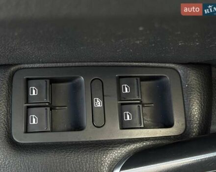 Белый Фольксваген Пассат, объемом двигателя 2 л и пробегом 90 тыс. км за 12800 $, фото 29 на Automoto.ua